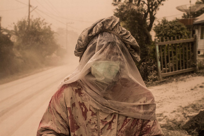 chi sau mot dem ca thi tran o indonesia bong mu mit nhu ngay tan the