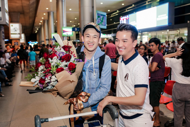 dam vinh hung ra san bay don duong trieu vu vao luc nua dem
