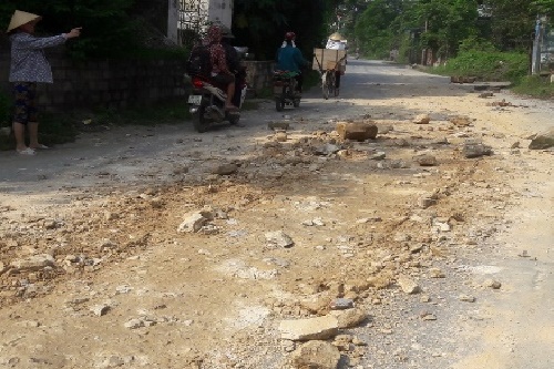 thanh hoa xe qua kho qua tai long hanh tren tinh lo 508