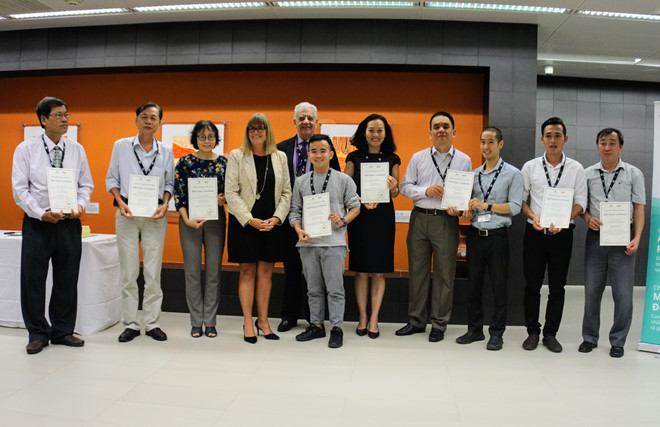 australia khoi dong chuong trinh vien tro truc tiep nam 2017 2018