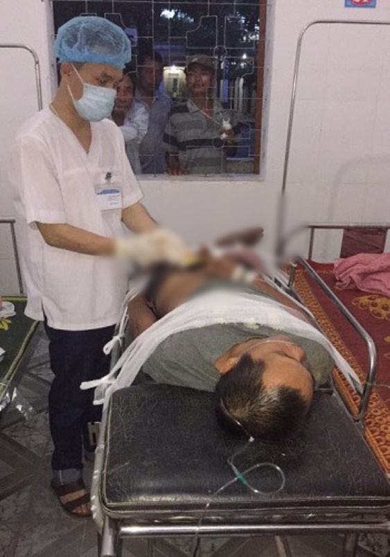 xem facebook gia dinh moi biet nguoi than bi tai nan giao thong chan thuong so nao