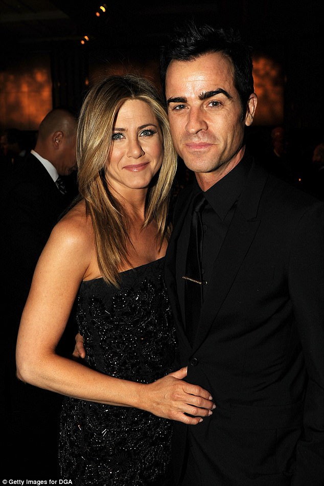 jennifer aniston hon chong ngot ngao ky niem 2 nam ngay cuoi