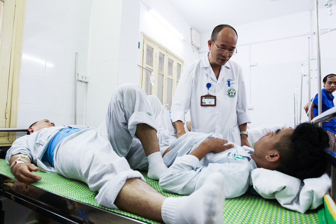 ha noi benh nhan sot xuat huyet nam la liet o benh vien bach mai