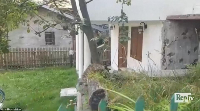 nguoi mau anh lan dau len tieng ve ky uc kinh hoang sau khi bi bat coc va ban dau gia tren web den