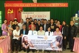 clb rotary bangkok mang nuoc sach den voi tre em bac giang