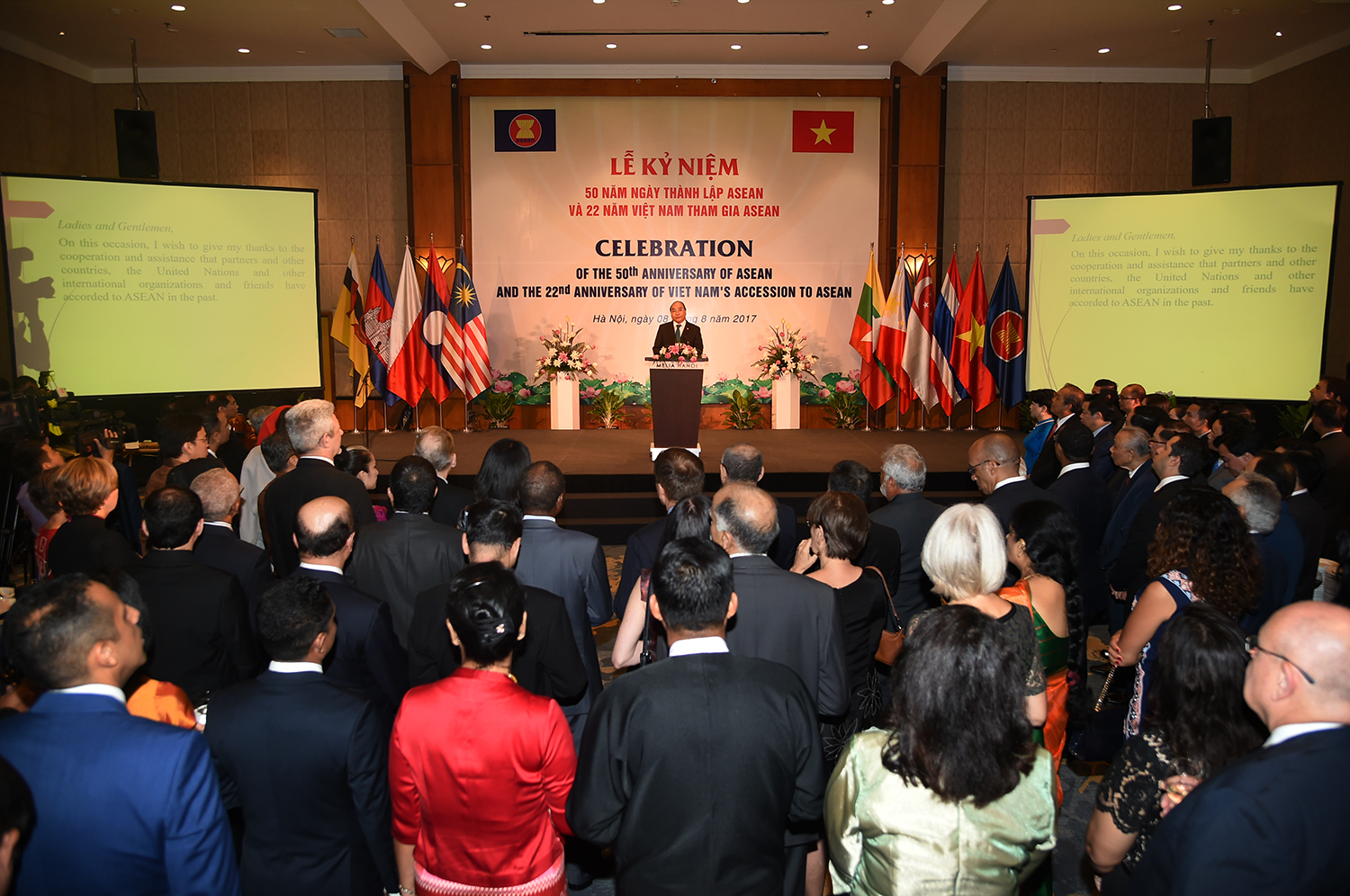 thu tuong asean dang lam chu van menh cua minh