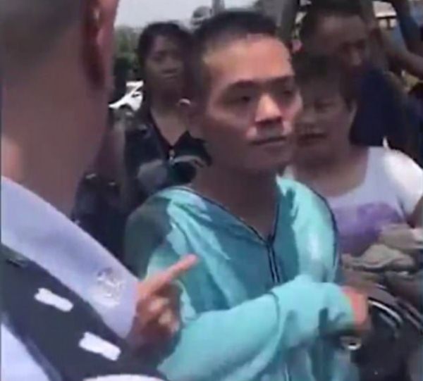hy huu ba me gui con gai so sinh toi trai mo coi bang dich vu chuyen phat nhanh