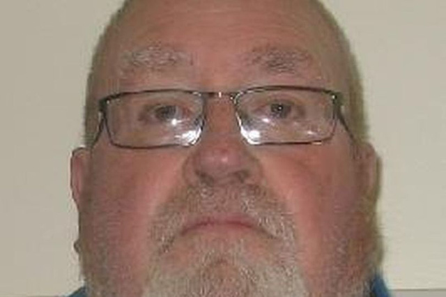 ac quy lam dung tinh duc 12 be gai suot 25 nam ma cha me khong hay biet