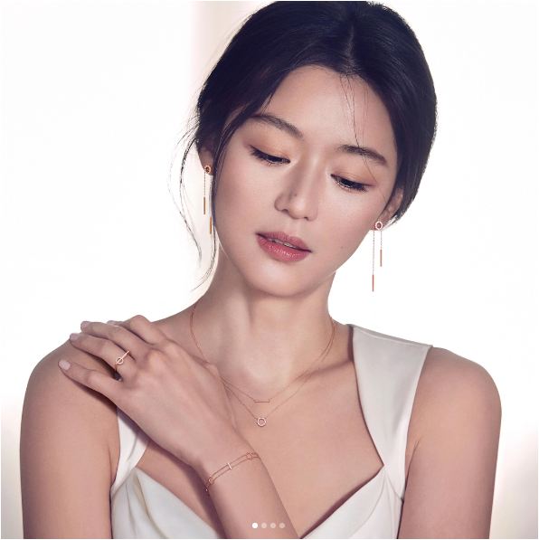 mo chanh jun ji hyun bung no nhan sac du dang mang bau thang thu 4