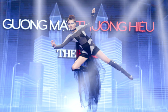 minh tu lai gay soc khi tuyen bo khue sai thi tu sua thuy sai tu cung sua thoi