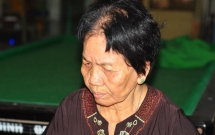 ba noi nu sinh 17 tuoi bi ban chet o dong nai thoat chet nho sung bi ket dan