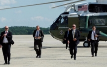 can canh doi mat vu bao ve tong thong my donald trump