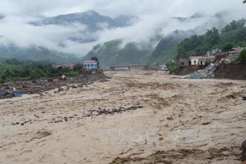lu ong cuon troi 3 nguoi o sa pa lao cai