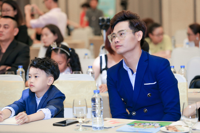 nguyen hai phong tham gia bo oi minh di dau the mua 4 kho khan cua toi la tron tria qua