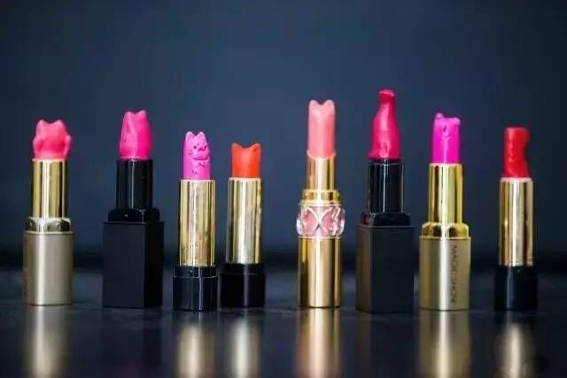 vi muon mang lai bat ngo cho ban gai nam sinh truong my thuat dung 18 trieu tien son moi de lam viec nay