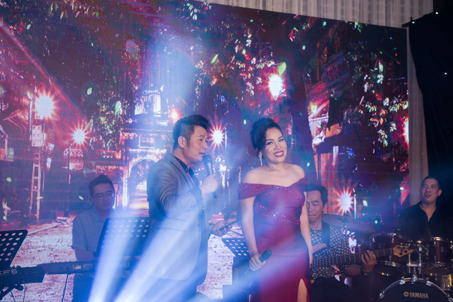 nhat thuy idol dien dam duoi ca dep long lay
