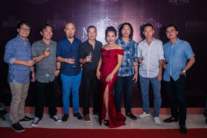nhat thuy idol dien dam duoi ca dep long lay