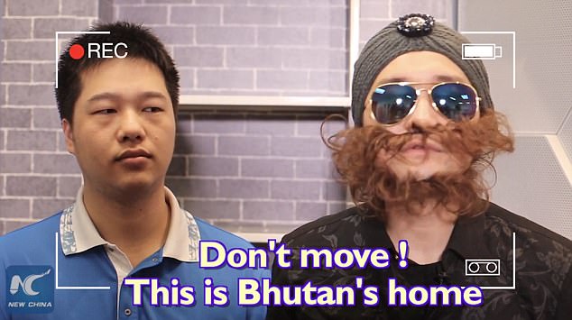 tan hoa xa tung video 7 toi loi che nhao an do new delhi nong mat