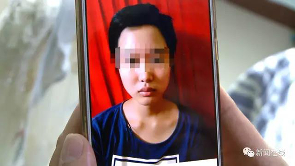 bi treu choc vi mui co the nu sinh nhay tu tang 6 xuong dat tu vong