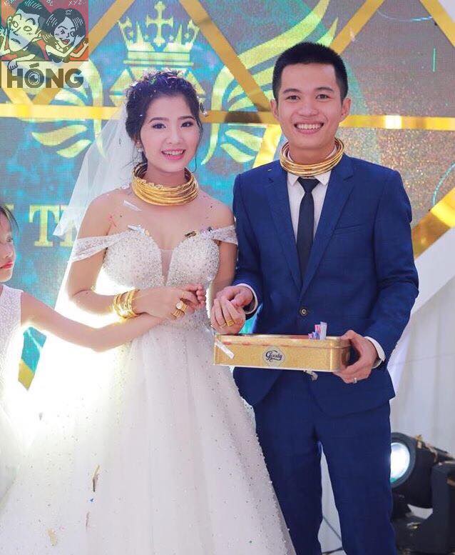 dam cuoi sieu khung o nghe an co dau chu re kieng vang deo day co duoc tang ca biet thu o to