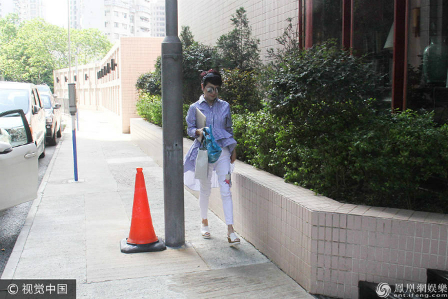 di an cung con trai me ta dinh phong duoc khen tre nhu chi gai