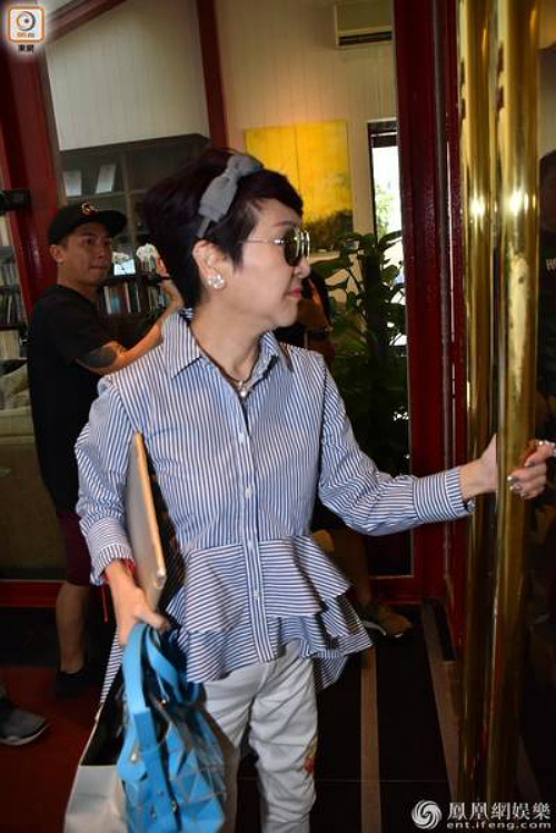 di an cung con trai me ta dinh phong duoc khen tre nhu chi gai