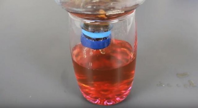 16 y tuong tai che tien loi giup ban khong phai ban chai lo cho dong nat nua