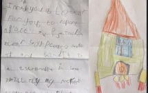 cau be 4 tuoi gui thiet ke ten lua cho nasa va la thu em nhan duoc khien moi nguoi vo cung cam dong