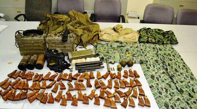 hanh khach dai loan mang quan trang vu khi qua san bay tan son nhat