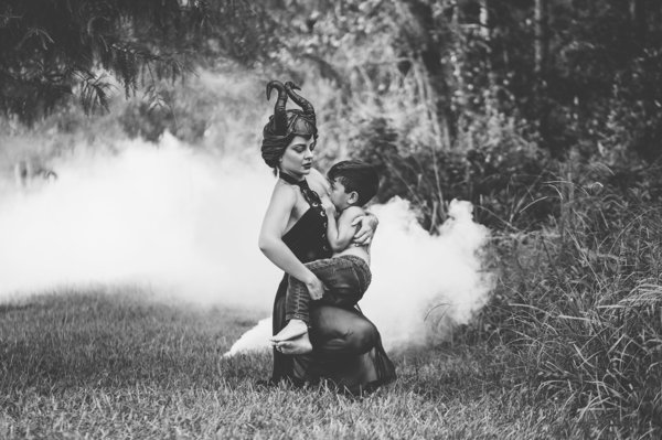 cau chuyen ngot ngao phia sau buc hinh ba me tien hac am cho con bu