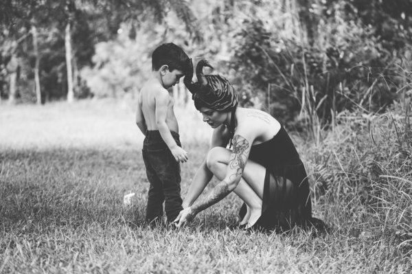 cau chuyen ngot ngao phia sau buc hinh ba me tien hac am cho con bu