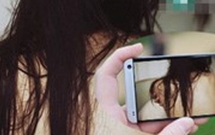 6 thanh nien cuong buc tap the 2 be gai quay clip tung len facebook gay phan no