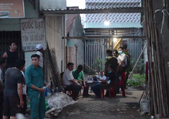loi khai cua nghi can sat hai nam thanh nien roi giau xac trong tu quan ao o sai gon