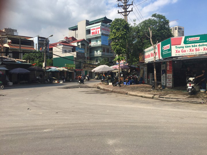 ha noi hai nhom thanh nien xo xat sau cuoc nhau 2 nguoi thuong vong