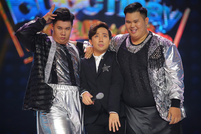 viet huong hong van thay hoai linh ngoi ghe nong buoc nhay ngan can