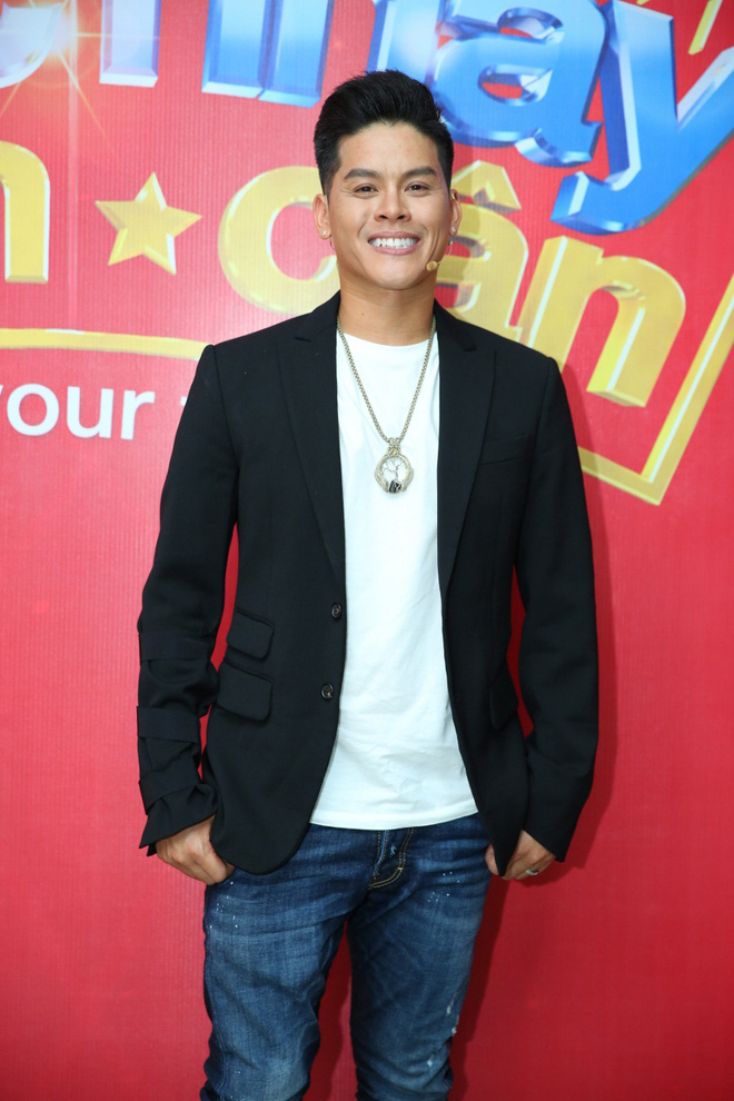 viet huong hong van thay hoai linh ngoi ghe nong buoc nhay ngan can