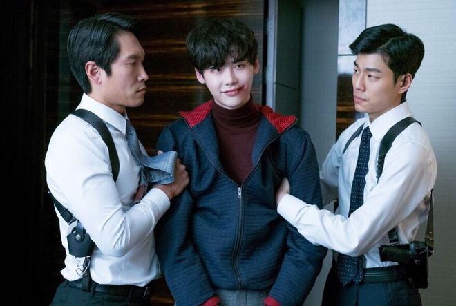 phim moi cua lee jong suk jang dong gun thong tri phong ve dan sao dien trai ngoi ngoi tren tap chi