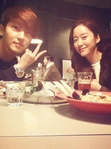 lee jun ki bat ngo thong bao chia tay ban gai sau hon 4 thang cong khai tinh cam