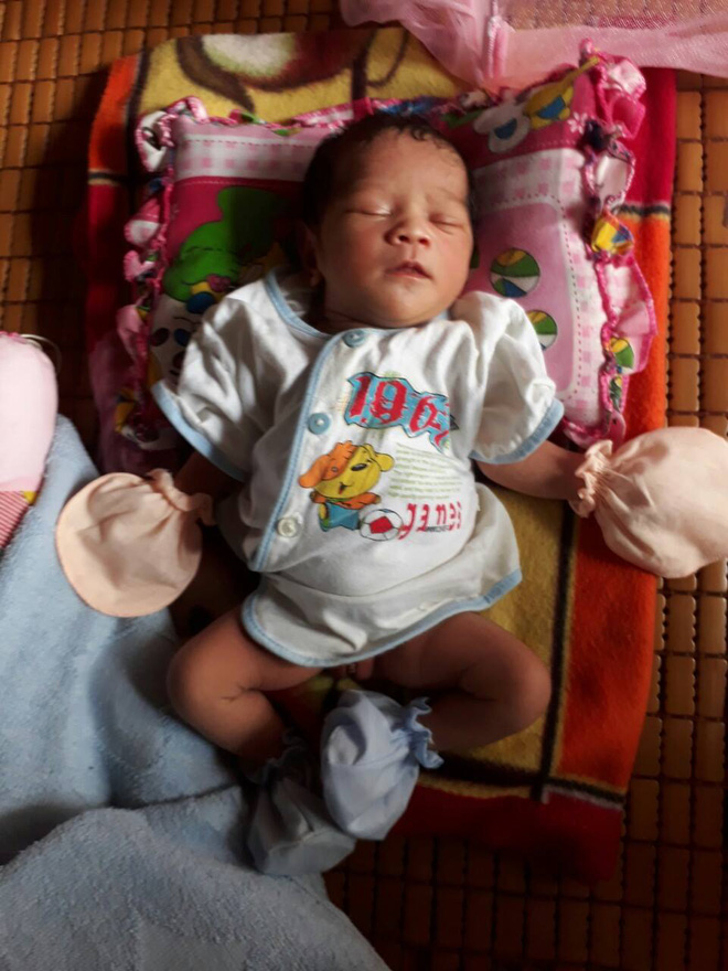 xot canh nguoi me dien u o cham con gai 10 ngay tuoi khong biet mat bo la ai vi bi hiep dam