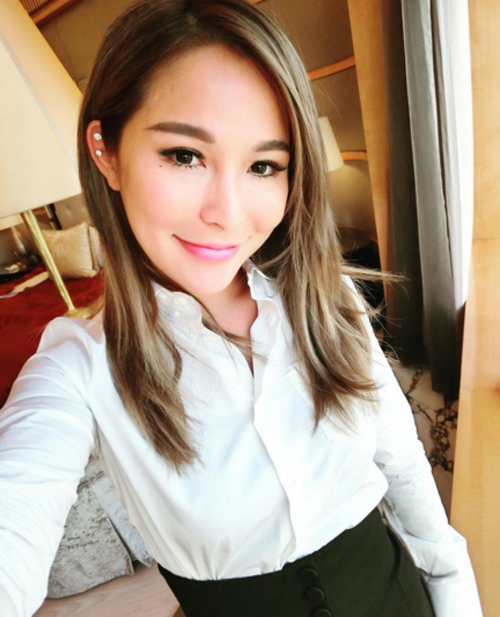 nhin ty phu hongkong di choi cung kieu nu tvb vo ca kien nhan cho chong