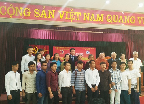 5 nam uom mam huu nghi gan 100 hoc sinh campuchia duoc nguoi viet cham soc do dau