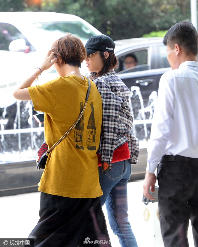 sau scandal ngoai tinh anh hau trung quoc ngay cang xuong sac va no tien nha