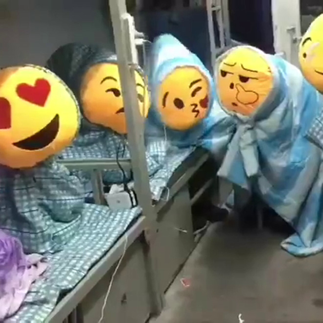 thay giam thi bat ngo kiem tra ky tuc phat hien hai sinh vien trum chan tren giuong va su that phia sau