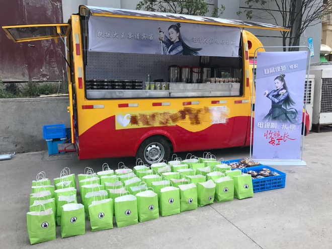 nu hiep duong mich nhi nho hao hung noi cuoi tren phim truong