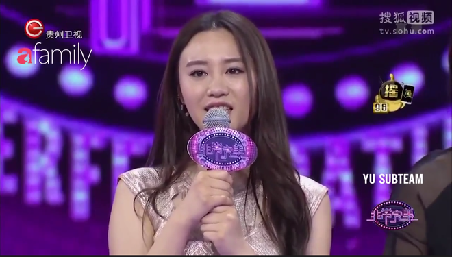 vua xinh dep lai hat hay co gai nay da khien cac chang trai thi nhau guc nga