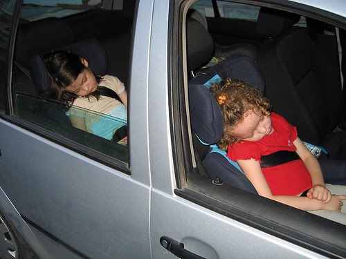 be gai 6 tuoi gap tai nan suyt bi cat dut doi nguoi vi mot thoi luoi nguy hiem cua bo me