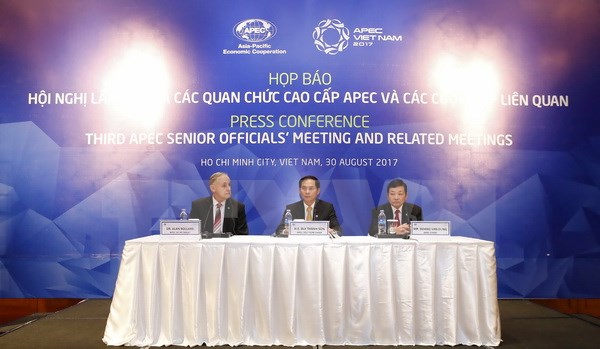 be mac hoi nghi lan thu ba cac quan chuc cao cap apec 2017