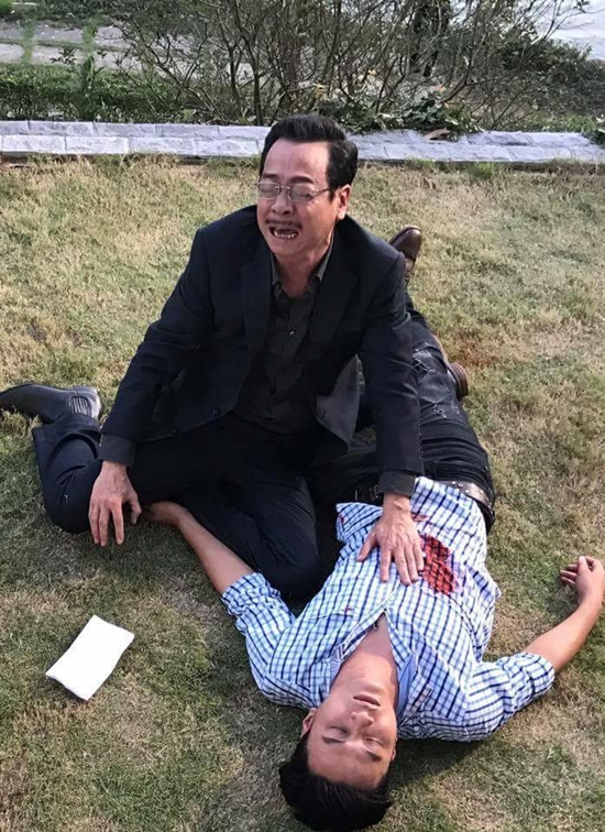 lo ket nguoi phan xu truoc gio g phan quan gao khoc ben xac le thanh