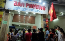 truoc ngay nghi le 29 nguoi ha noi xep hang mua banh trung thu bao phuong den tan khuya
