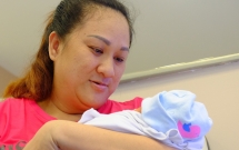 binh duong co giao 38 tuoi nghen ngao ke chuyen mat 3 con trong bung vi can benh quai ac luc mang thai